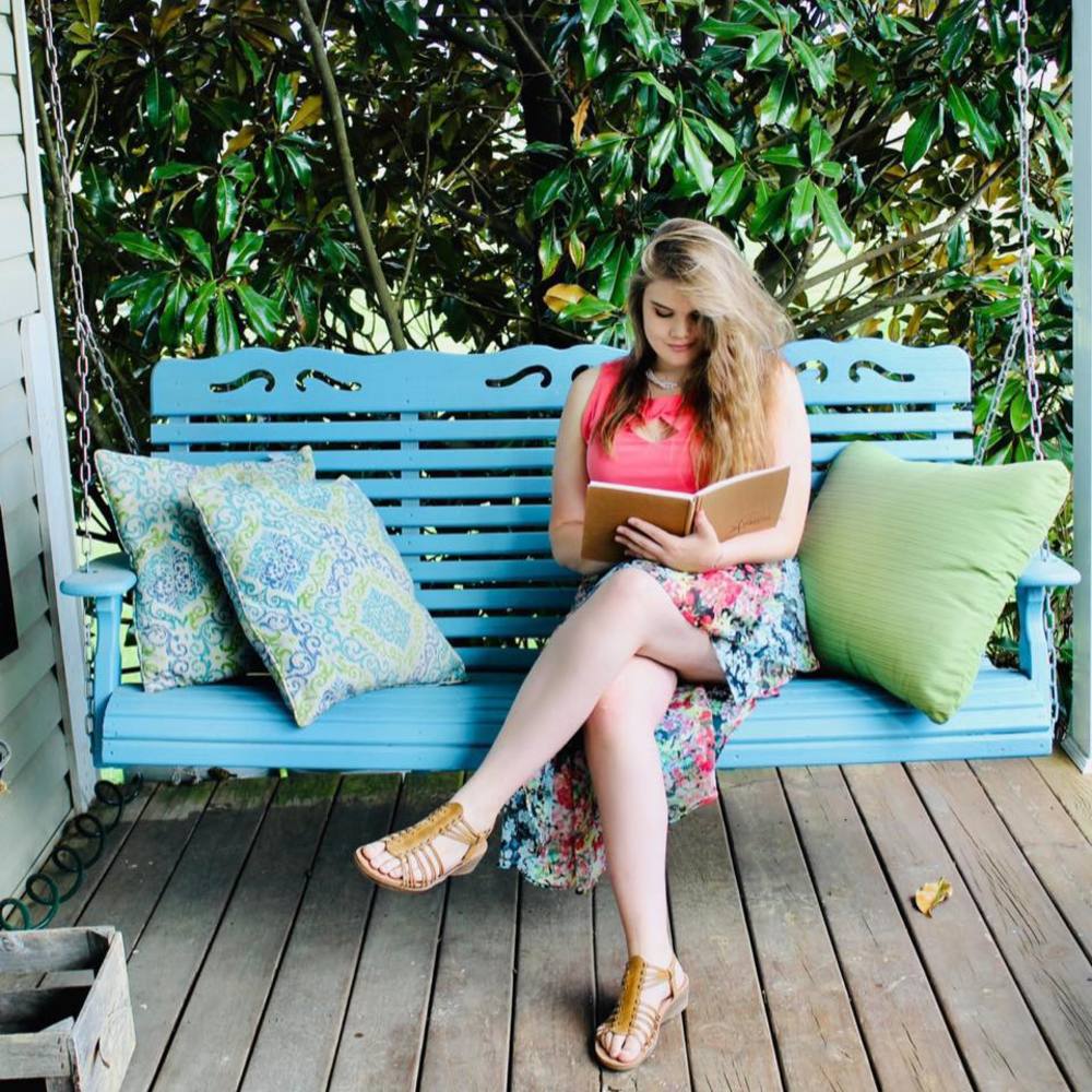 Meet your Posher, Shelby